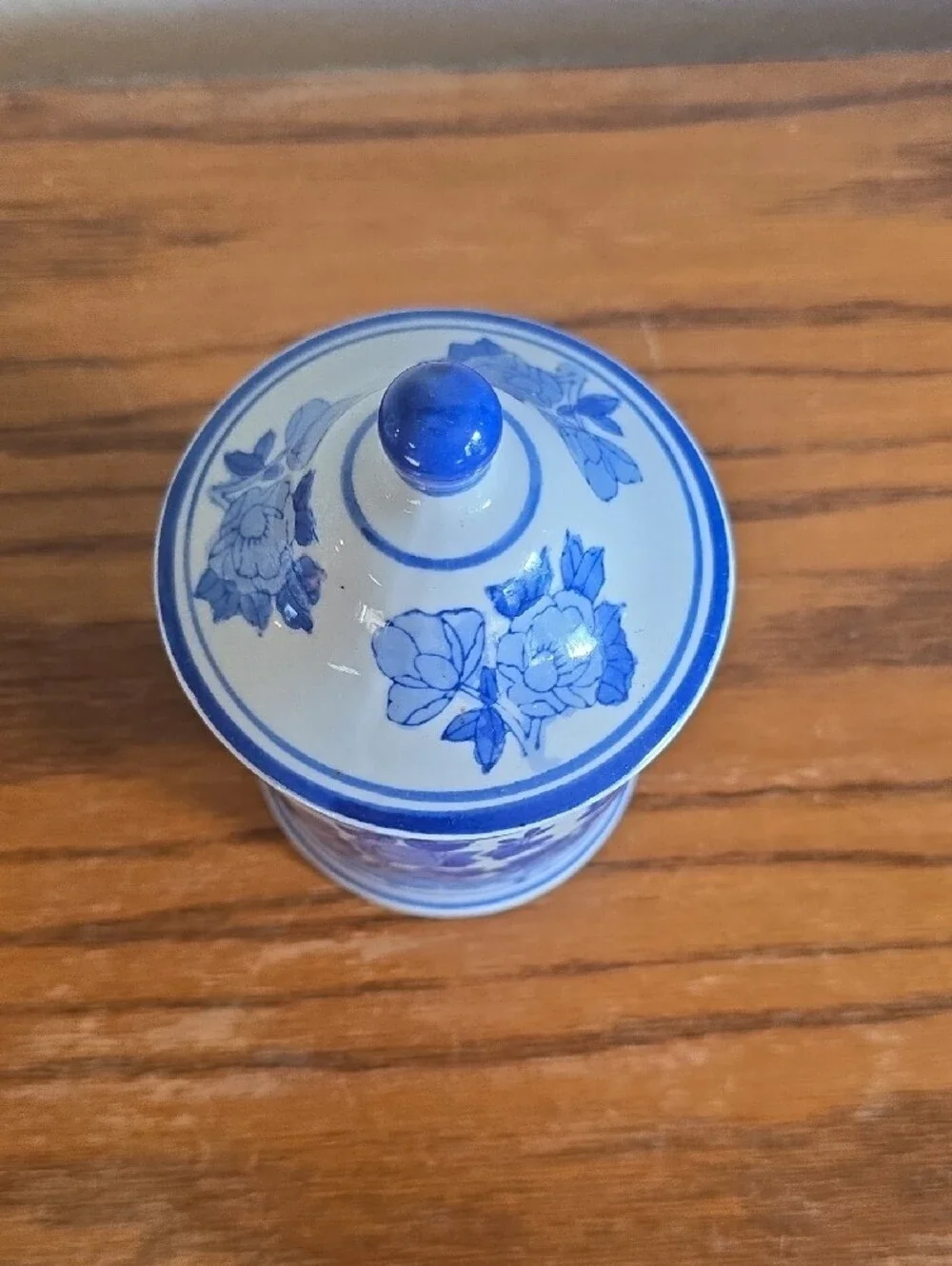 Vintage Chinese Porcelain Lidded Jar Tote 14